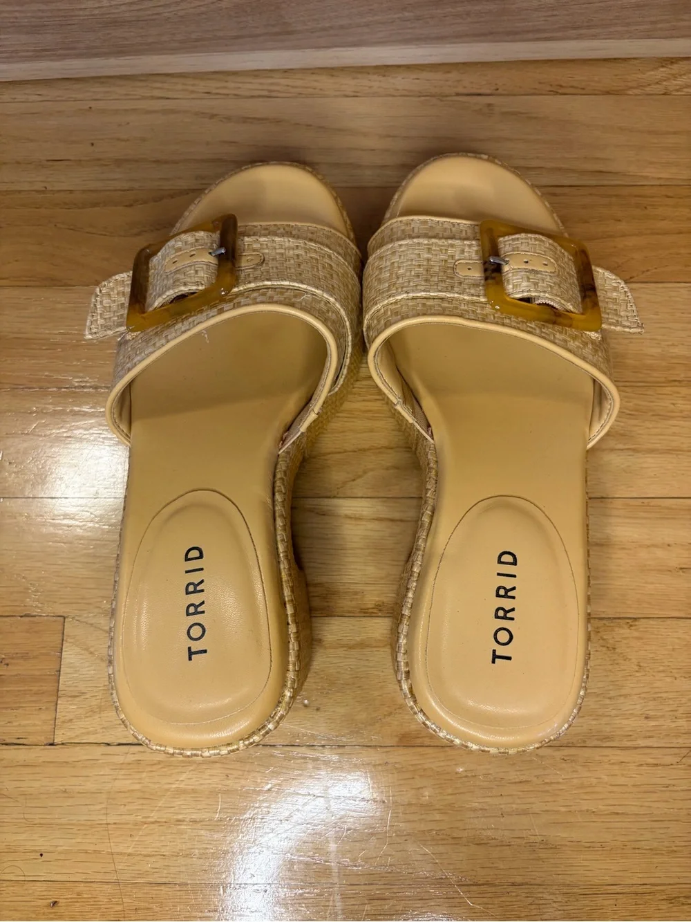 Torrid Tortoise Shell Buckle Woven Beige Platform Slide Sandals - Size 8WW